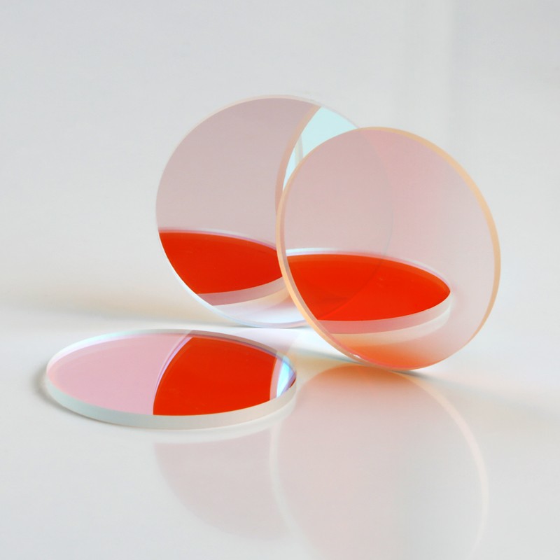 光潔度、劃傷與麻點：解析表面質量的三大維度 