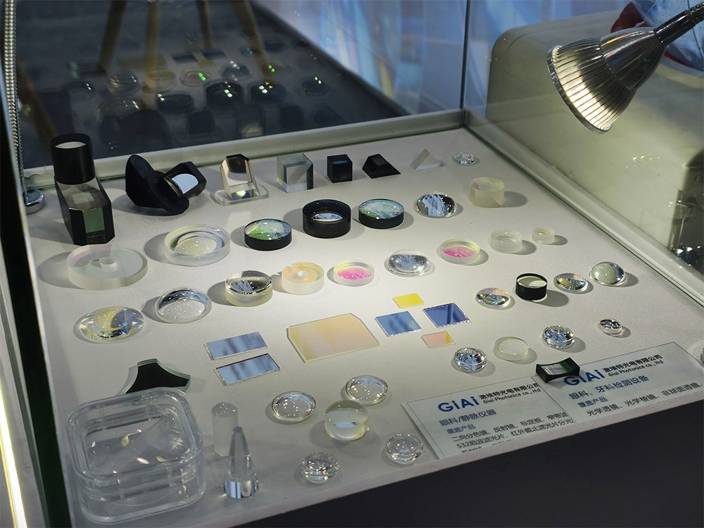 眼科/牙科診療光學(xué)鏡片展示